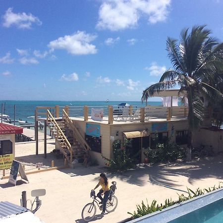 Popeye'S Beach Resort San Pedro  Exterior photo