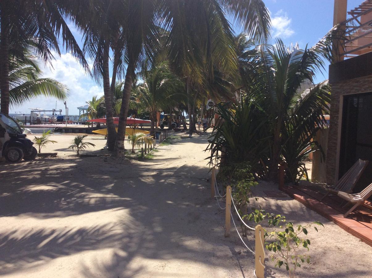 Popeye'S Beach Resort San Pedro  Exterior photo
