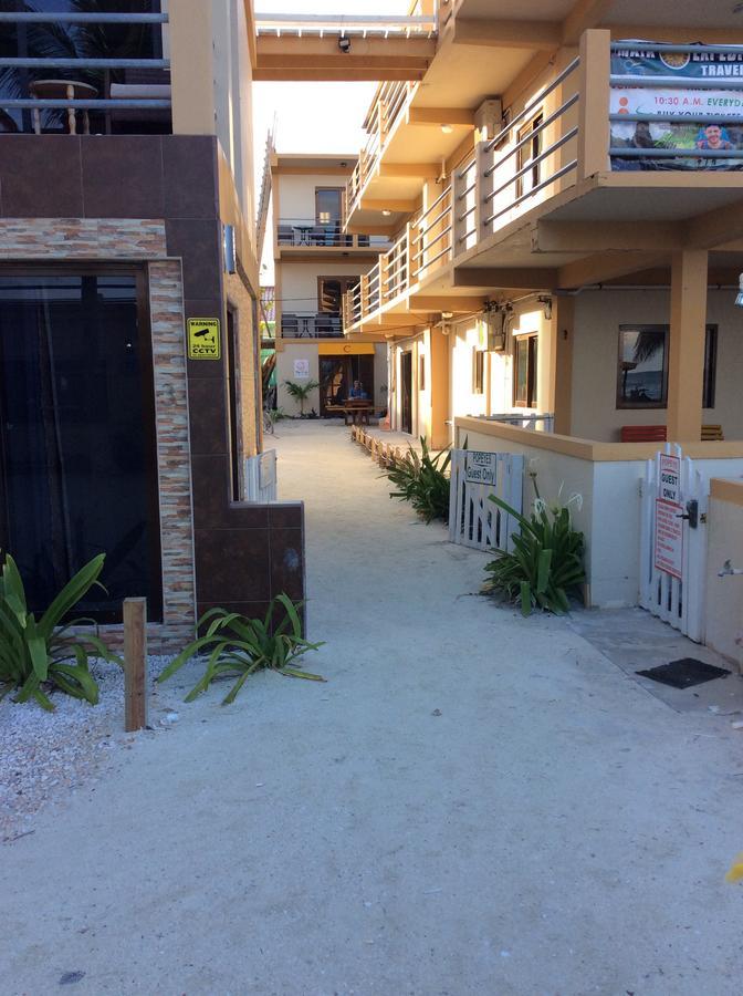 Popeye'S Beach Resort San Pedro  Exterior photo